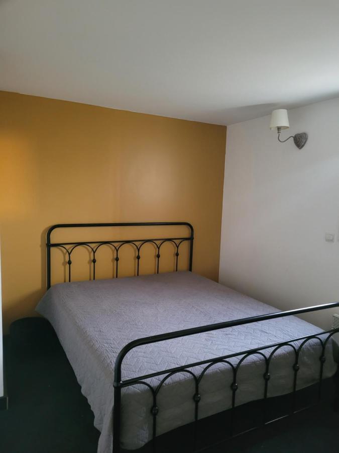 Appartement Avec Exterieur Айга-Мортас Екстериор снимка